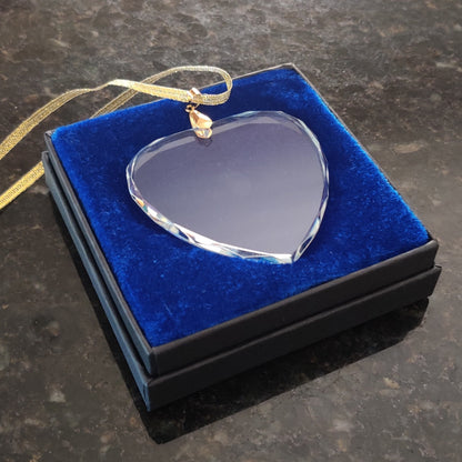 LaserGram Christmas Ornament, Grad Cap Class of 2020, Personalized Engraving Included (Heart Shape)